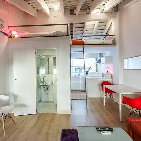 Maragata Plaza Reina Apartment